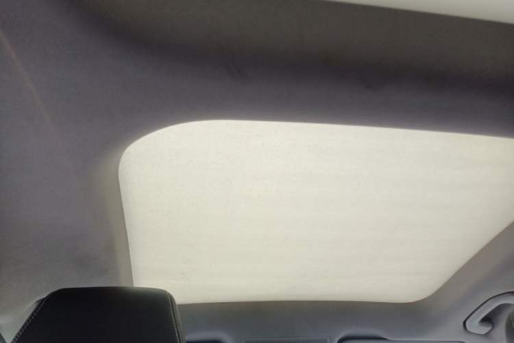 Used Mercedes-Benz GLA 2015 GLA 200 Sport Edition Headliner