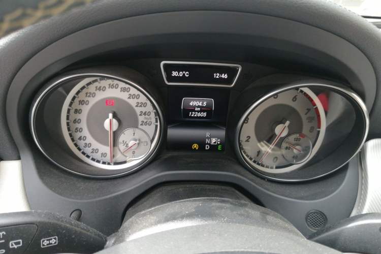 Used Mercedes-Benz GLA 2015 GLA 200 Fashion Model Instrument Cluster