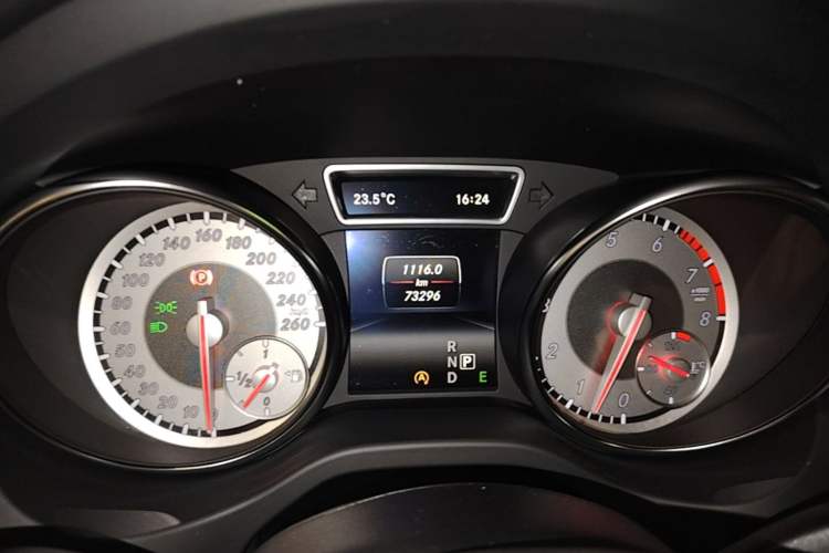 Used Mercedes-Benz GLA 2015 GLA 200 Sport Edition Instrument Cluster