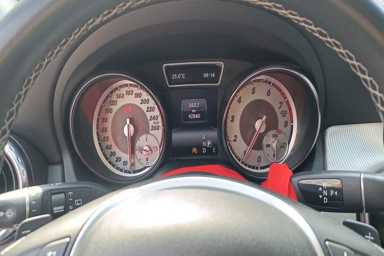 Used Mercedes-Benz GLA 2015 GLA 200 Instrument Cluster