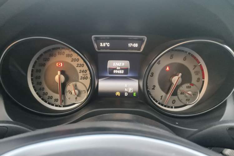 Used Mercedes-Benz GLA 2015 GLA 200 Fashion Model Instrument Cluster