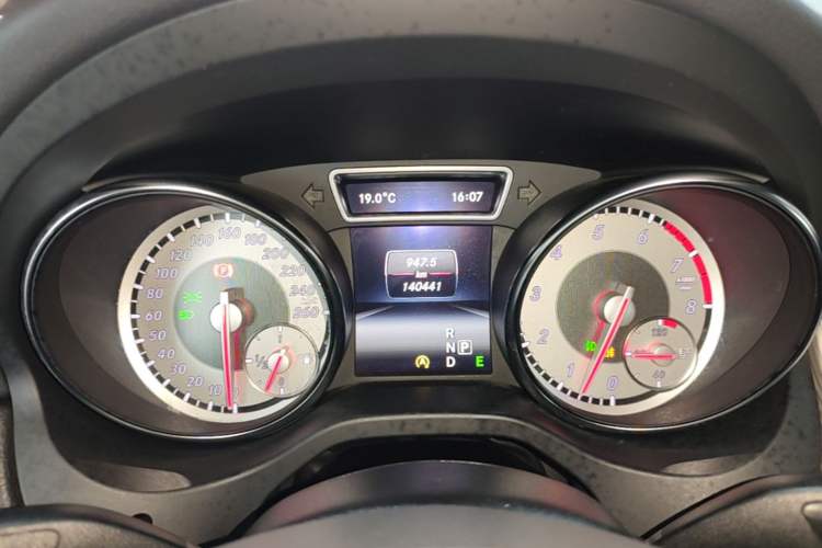 Used Mercedes-Benz GLA 2015 GLA 200 Fashion Model Instrument Cluster