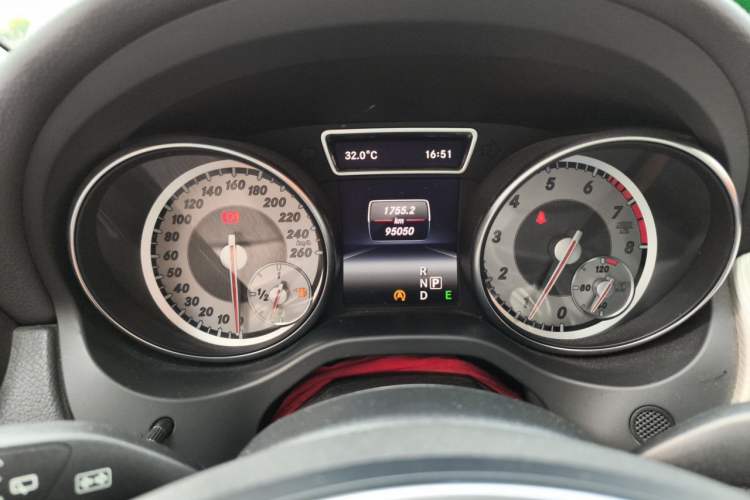 Used Mercedes-Benz GLA 2015 GLA 200 Fashion Model Instrument Cluster