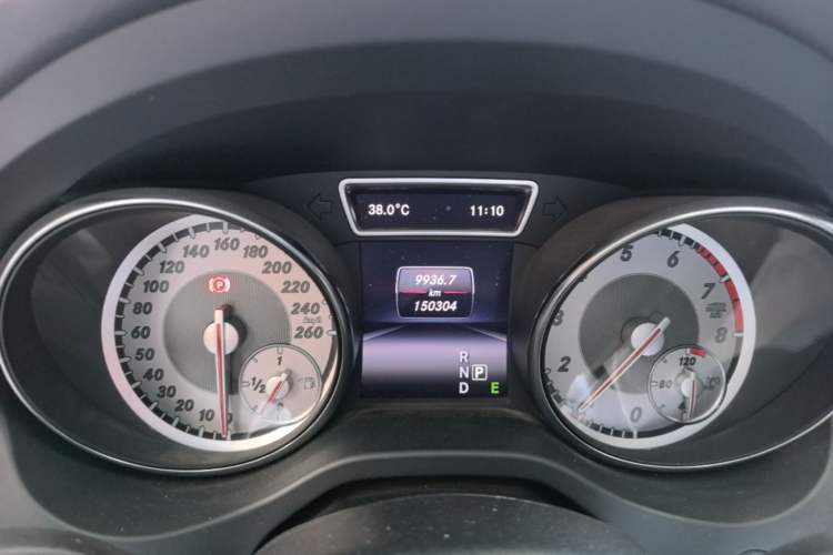 Used Mercedes-Benz GLA 2015 GLA 200 Instrument Cluster