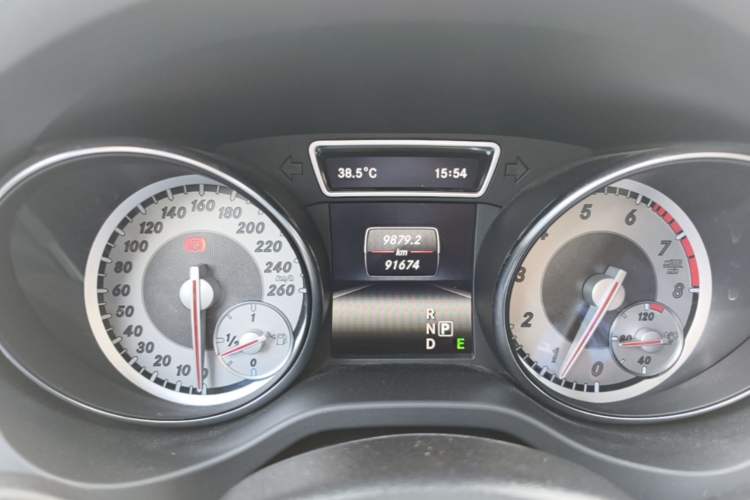 Used Mercedes-Benz GLA 2015 GLA 260 4MATIC Sport Edition Instrument Cluster
