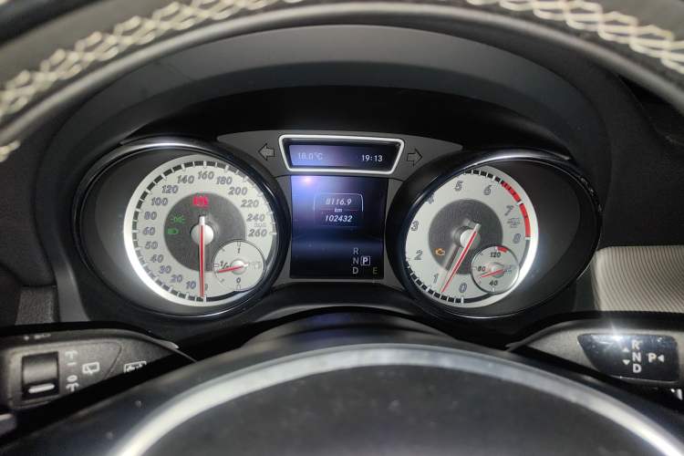 Used Mercedes-Benz GLA 2015 GLA 200 Instrument Cluster