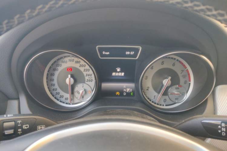 Used Mercedes-Benz GLA 2015 GLA 200 Fashion Model Instrument Cluster