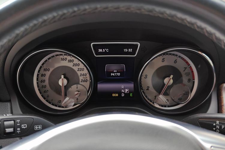 Used Mercedes-Benz GLA 2015 GLA 260 4MATIC Instrument Cluster
