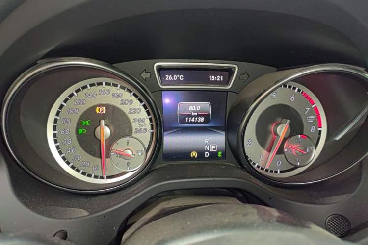 Used Mercedes-Benz GLA 2015 GLA 220 4MATIC Fashion Model Instrument Cluster