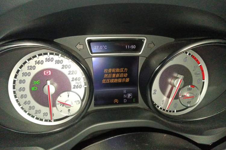 Used Mercedes-Benz GLA 2015 GLA 200 Instrument Cluster