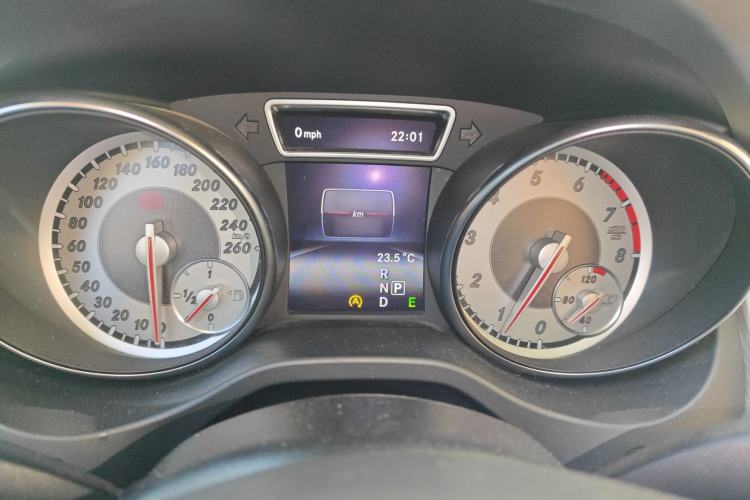 Used Mercedes-Benz GLA 2015 GLA 220 4MATIC Fashion Model Instrument Cluster