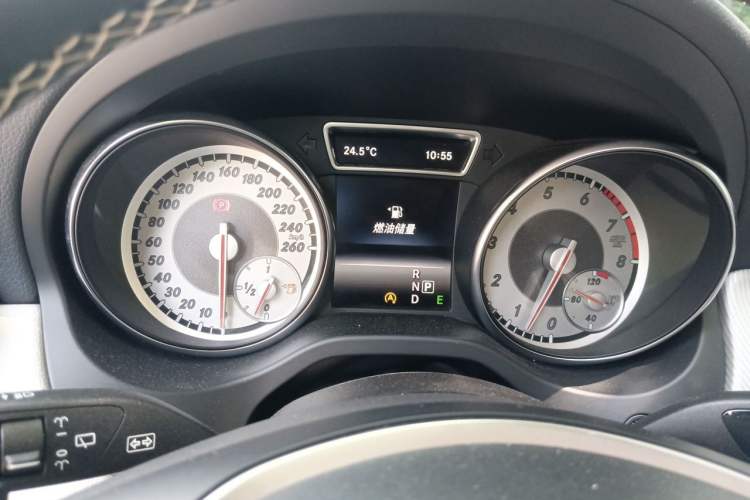 Used Mercedes-Benz GLA 2015 GLA 200 Fashion Model Instrument Cluster
