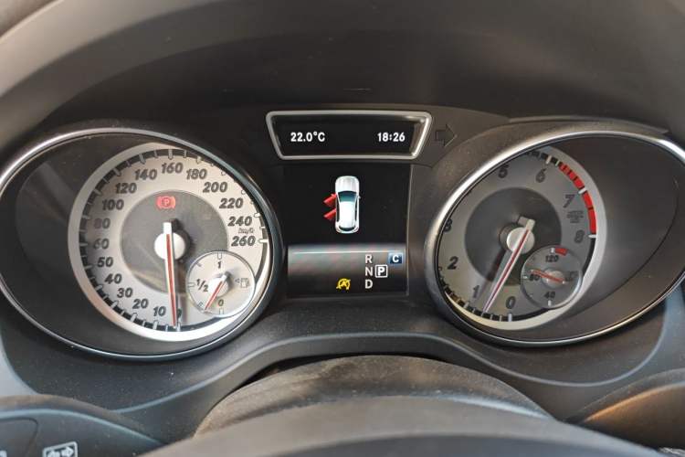 Used Mercedes-Benz GLA 2015 GLA 200 Fashion Model Instrument Cluster