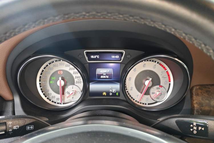 Used Mercedes-Benz GLA 2015 GLA 260 4MATIC Instrument Cluster