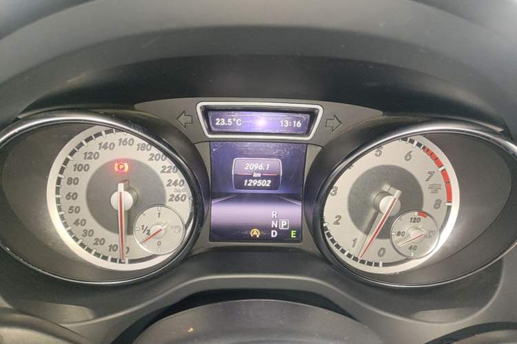 Used Mercedes-Benz GLA 2015 GLA 200 Instrument Cluster