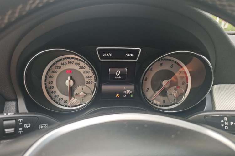 Used Mercedes-Benz GLA 2015 GLA 200 Fashion Model Instrument Cluster