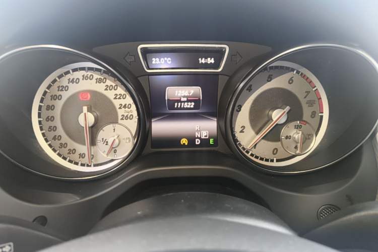 Used Mercedes-Benz GLA 2015 GLA 200 Sport Edition Instrument Cluster