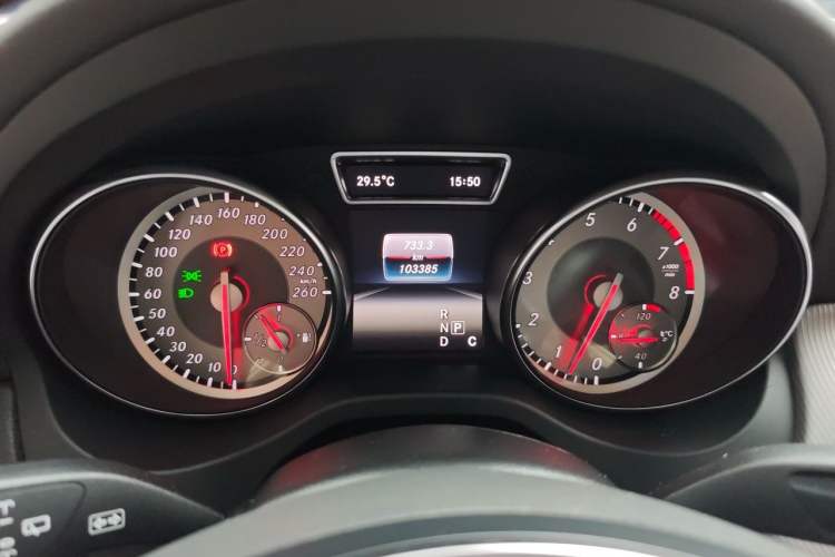 Used Mercedes-Benz GLA 2015 GLA 220 4MATIC Fashion Model Instrument Cluster