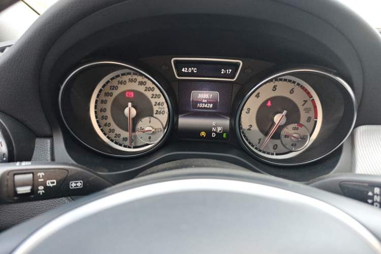 Used Mercedes-Benz GLA 2015 GLA 220 4MATIC Fashion Model Instrument Cluster