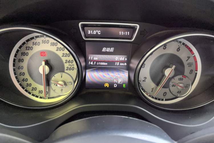Used Mercedes-Benz GLA 2015 GLA 220 4MATIC Fashion Model Instrument Cluster