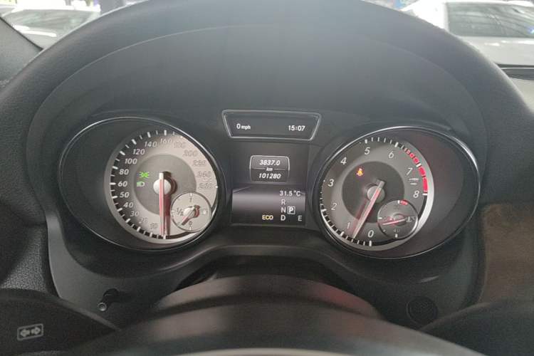 Used Mercedes-Benz GLA 2015 GLA 260 4MATIC Instrument Cluster