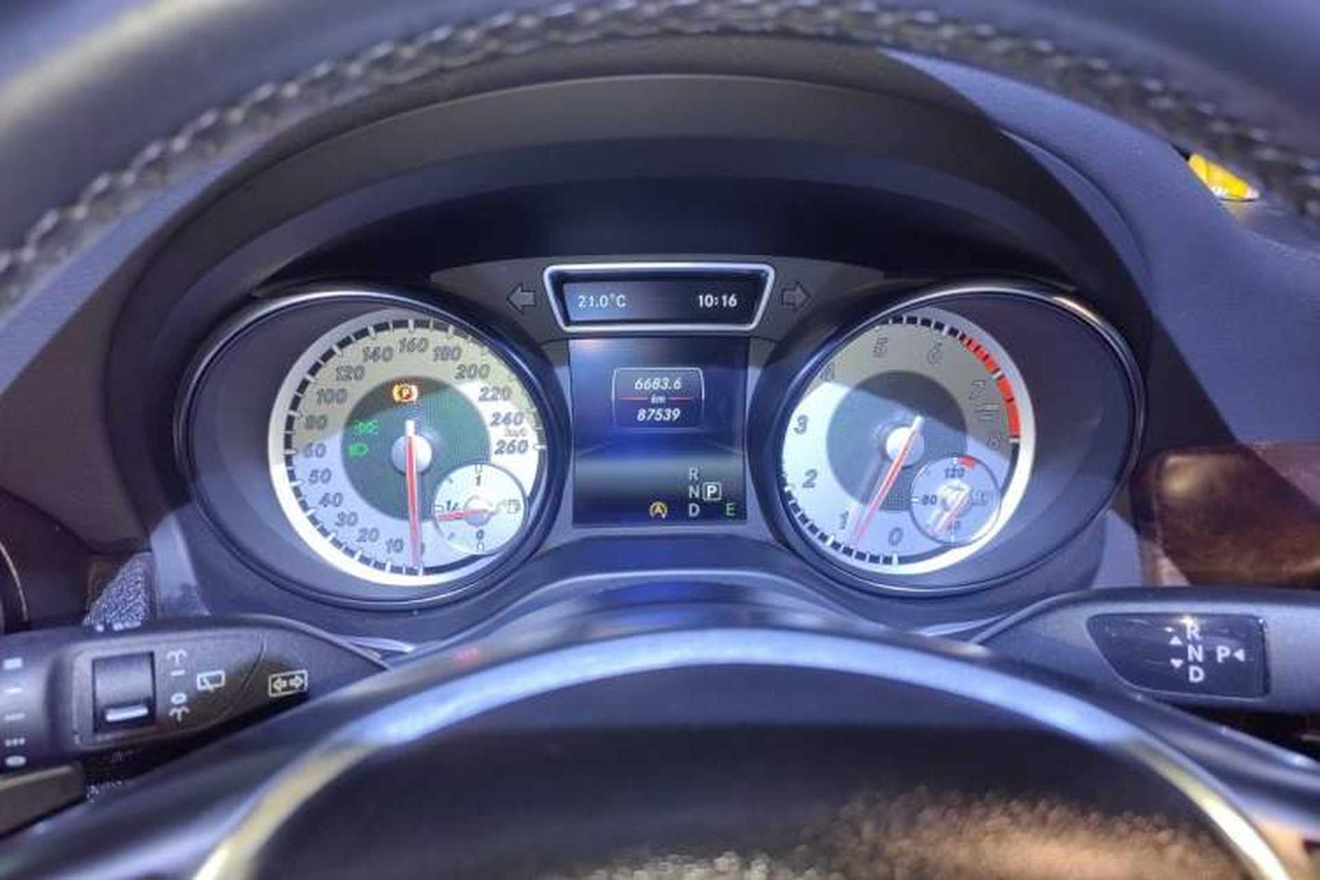Used Mercedes-Benz GLA 2015 GLA 260 4MATIC Sport Edition Instrument Cluster