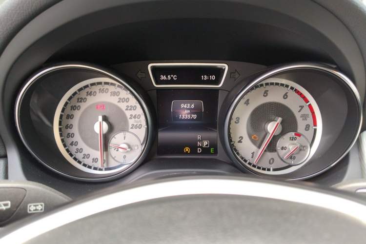 Used Mercedes-Benz GLA 2015 GLA 220 4MATIC Luxury Model Instrument Cluster