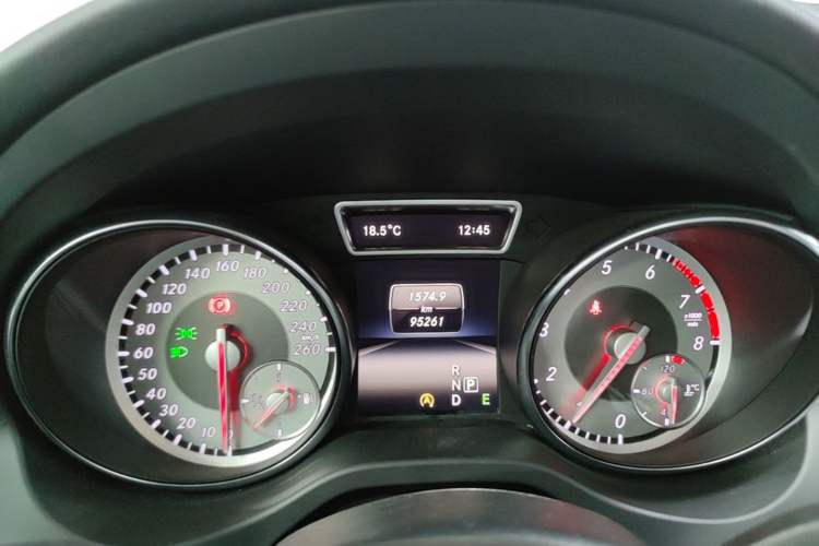 Used Mercedes-Benz GLA 2015 GLA 200 Sport Edition Instrument Cluster