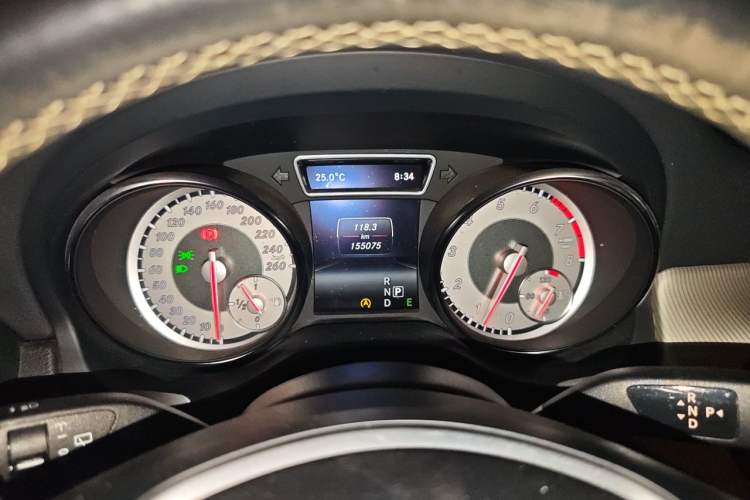 Used Mercedes-Benz GLA 2015 GLA 200 Fashion Model Instrument Cluster