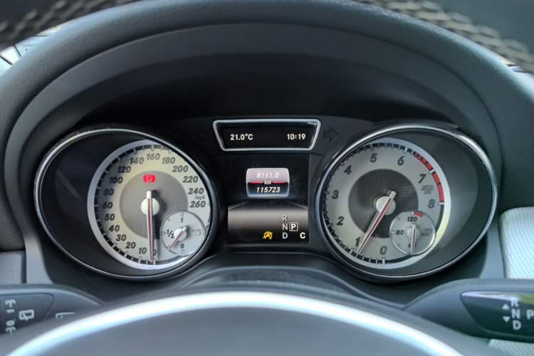 Used Mercedes-Benz GLA 2015 GLA 200 Fashion Model Instrument Cluster