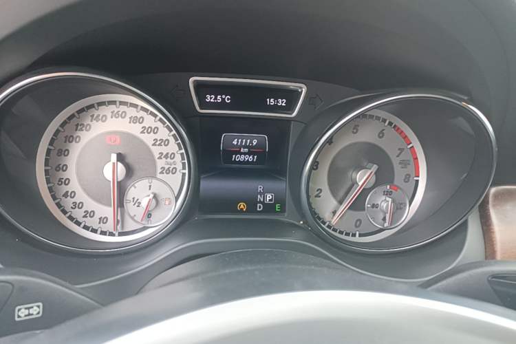 Used Mercedes-Benz GLA 2015 GLA 260 4MATIC Instrument Cluster