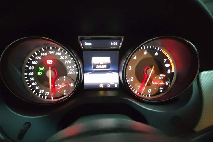 Used Mercedes-Benz GLA 2015 GLA 220 4MATIC Fashion Model Instrument Cluster