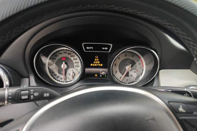 Used Mercedes-Benz GLA 2015 GLA 220 4MATIC Fashion Model Instrument Cluster