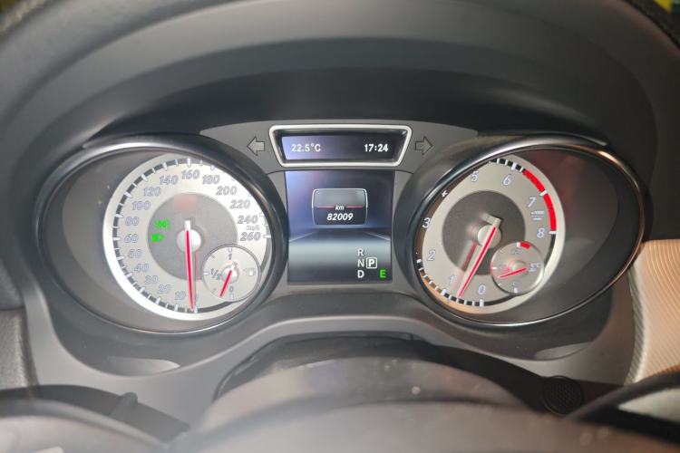Used Mercedes-Benz GLA 2015 GLA 220 4MATIC Fashion Model Instrument Cluster