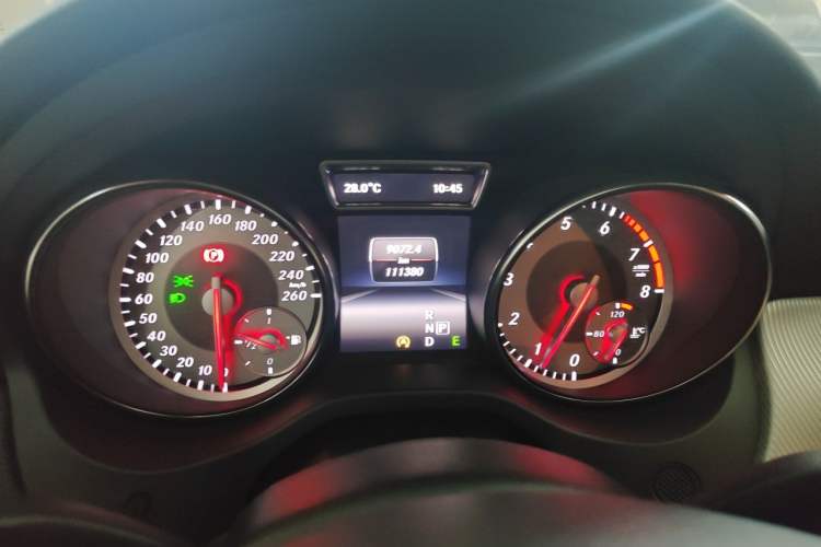 Used Mercedes-Benz GLA 2015 GLA 200 Fashion Model Instrument Cluster
