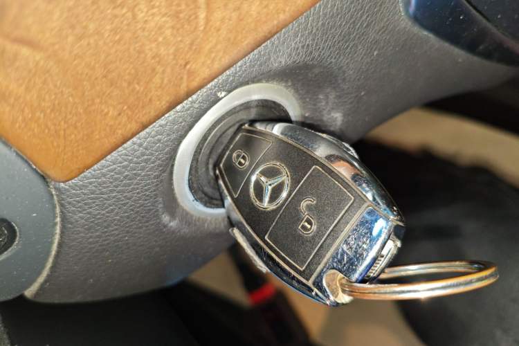 Used Mercedes-Benz GLA 2015 GLA 260 4MATIC Interior 1