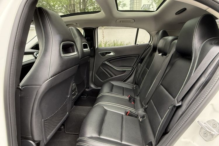 Used Mercedes-Benz GLA 2015 GLA 200 Fashion Model Interior 1