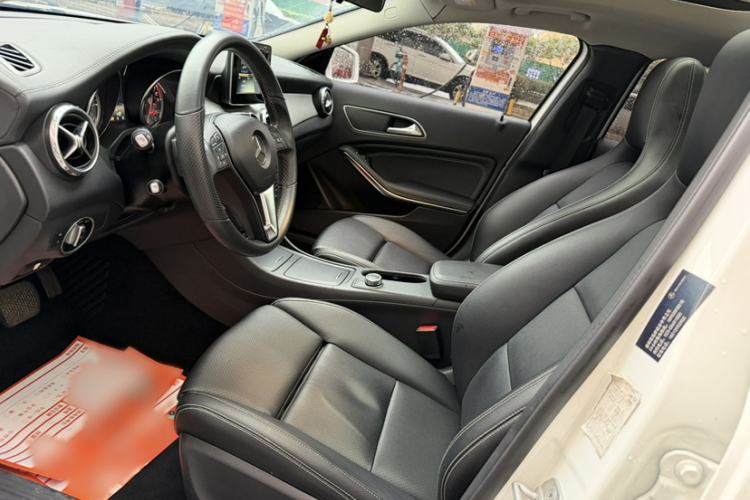 Used Mercedes-Benz GLA 2015 GLA 200 Fashion Model Interior 3