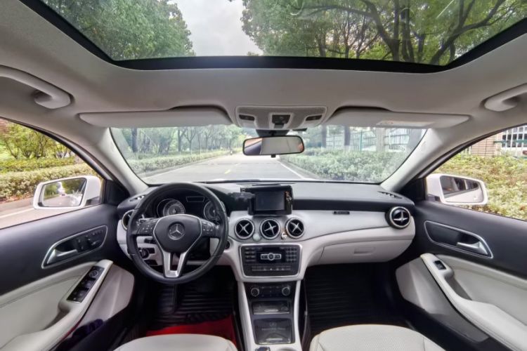 Used Mercedes-Benz GLA 2015 GLA 200 Fashion Model Interior 3