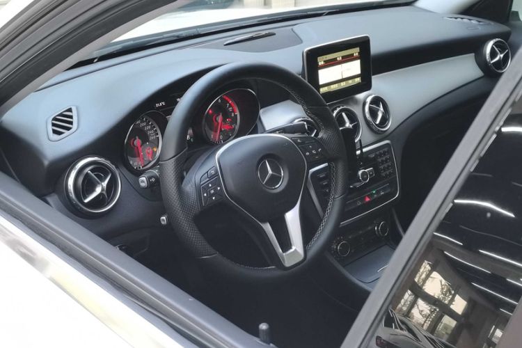 Used Mercedes-Benz GLA 2015 GLA 200 Interior 4