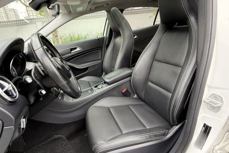 Used Mercedes-Benz GLA 2015 GLA 200 Fashion Model Interior 7