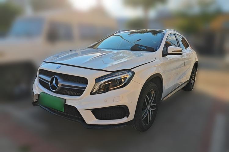 Used Mercedes-Benz GLA 2015 GLA 200 Fashion Model Guazi used car, China used car export, Used car for sale, Used cars, Cheapest cars for sale