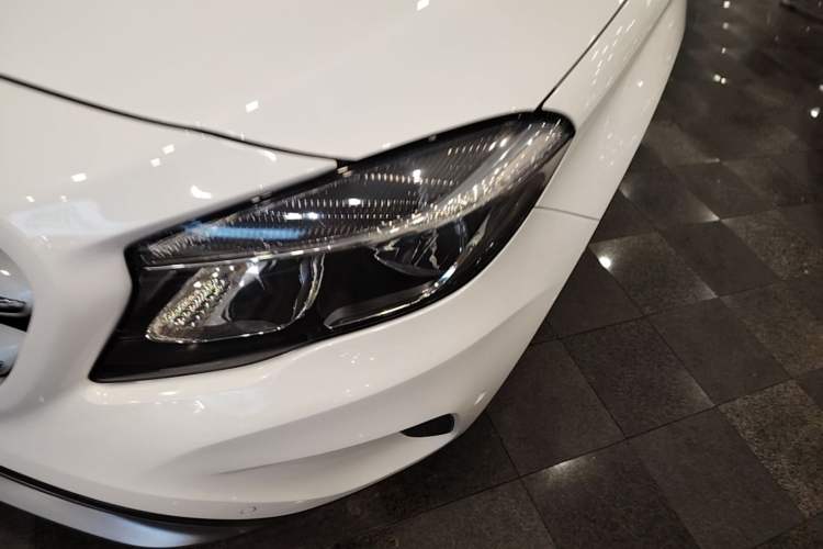 Used Mercedes-Benz GLA 2015 GLA 200 Sport Edition Left Front Headlight