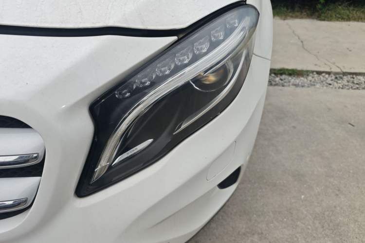 Used Mercedes-Benz GLA 2015 GLA 220 4MATIC Fashion Model Left Front Headlight