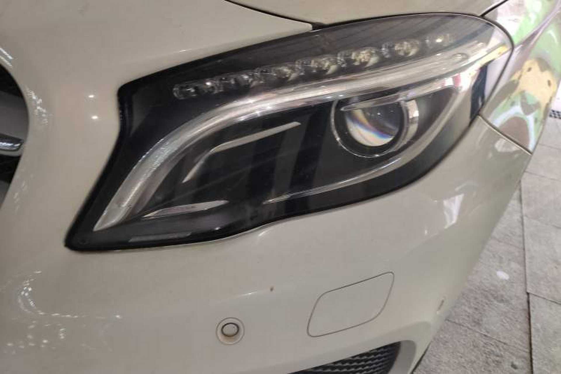 Used Mercedes-Benz GLA 2015 GLA 260 4MATIC Left Front Headlight