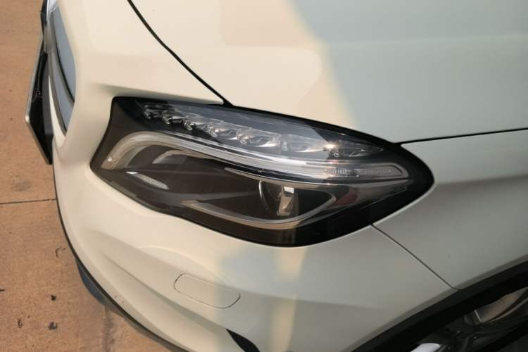Used Mercedes-Benz GLA 2015 GLA 200 Left Front Headlight