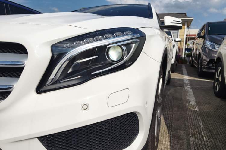 Used Mercedes-Benz GLA 2015 GLA 260 4MATIC Sport Edition Left Front Headlight