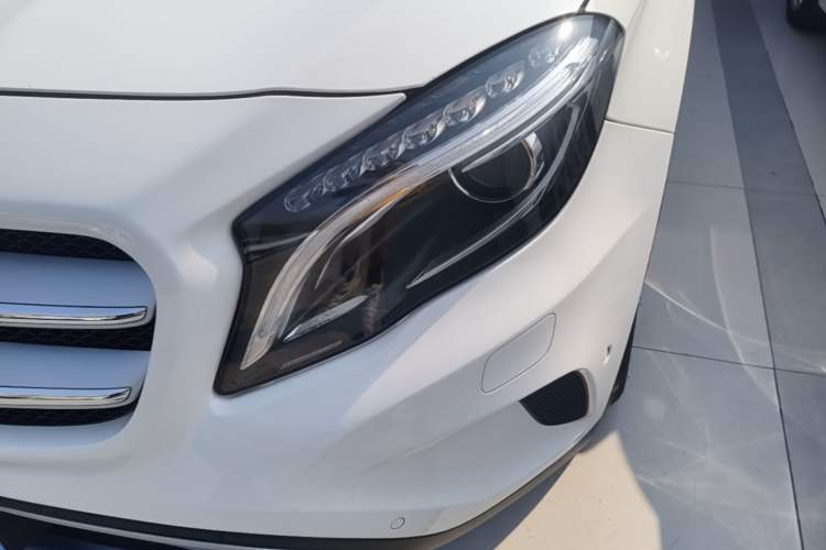 Used Mercedes-Benz GLA 2015 GLA 200 Fashion Model Left Front Headlight