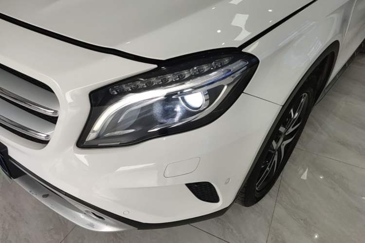 Used Mercedes-Benz GLA 2015 GLA 200 Fashion Model Left Front Headlight