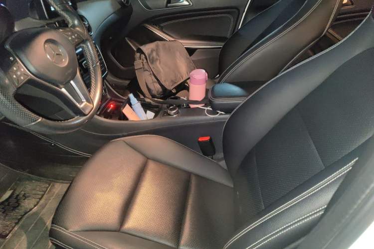 Used Mercedes-Benz GLA 2015 GLA 200 Fashion Model Left Front Seat